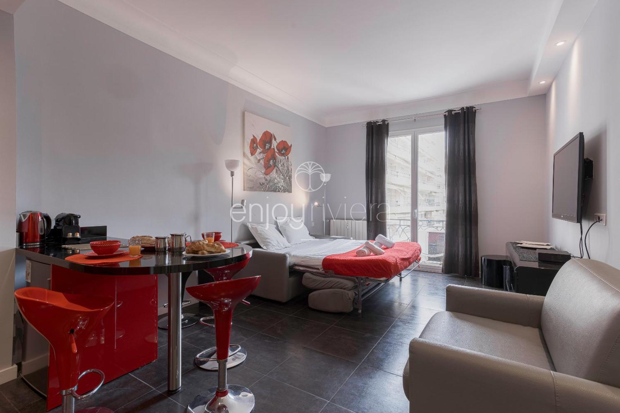 Palais Miramar - Suite & B31 - Croisette Emplacement Unique - 20M Plage - Wifi - Clim カンヌ エクステリア 写真